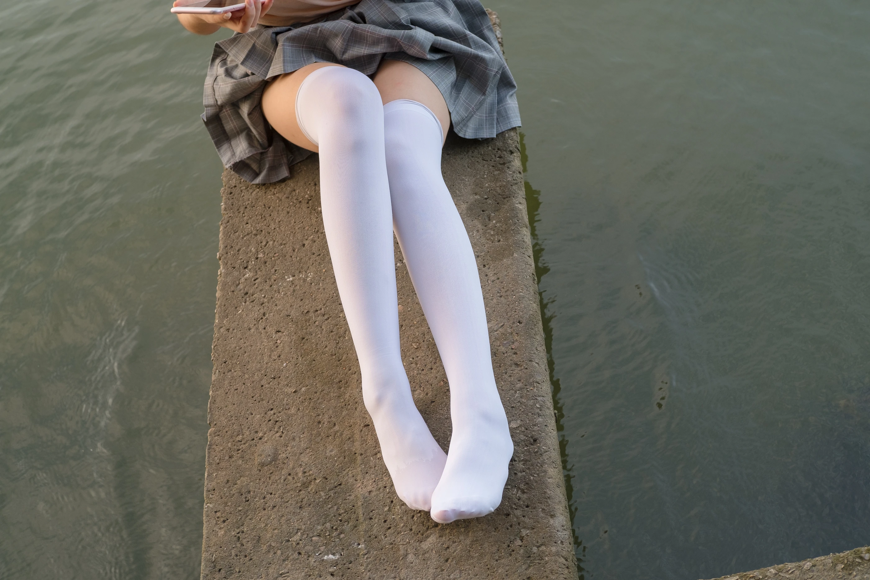 森萝财团 R15-032 [113P]插图1